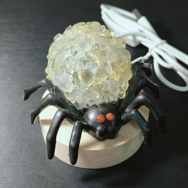 Feltree Natural Crystal Spider Night Light with Warm LED, Halloween Desktop Decoration for Bedroom/Study, Handmade Glass Ornament & Mysterious Ambiance Creator