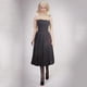 thumbnail image 3 of Vestido formal sin tirantes y tacones altos para mujer (escala 1/6)., 3 of 8