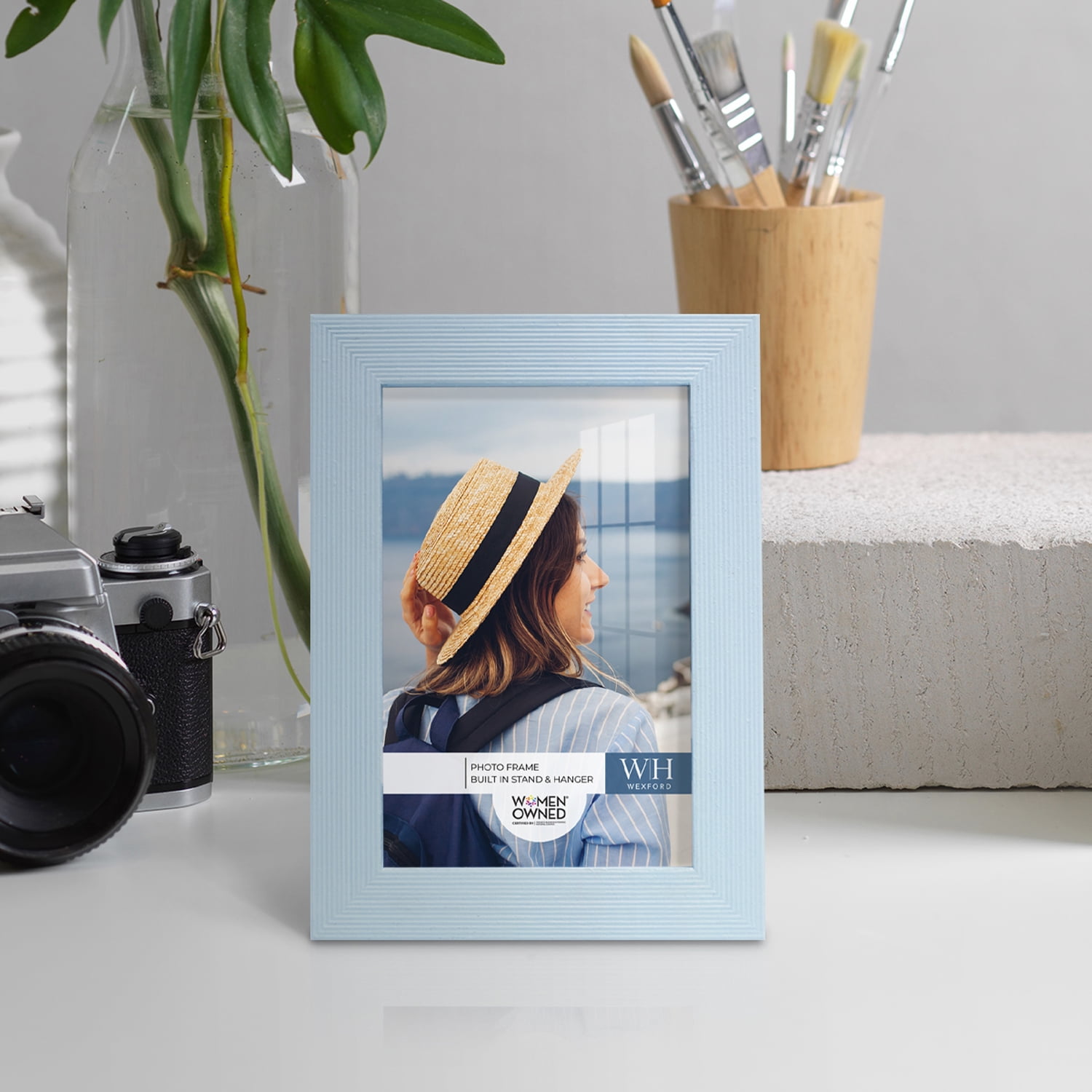 Grooved 4 in. x 6 in. Blue Picture Frame (Set of 2)