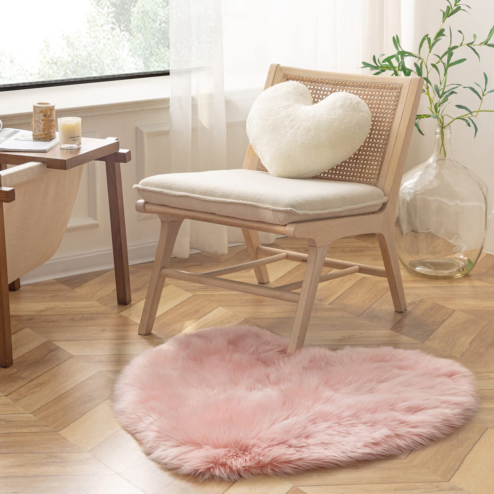 Phantoscope Valentine's Day Mother's Day Ultra Soft Heart Shaped Faux Sheepskin Area Rug, Non Slip Fluffy Modern Heart Carpet for Bedroom Living Room, Pink, 3x3 ft