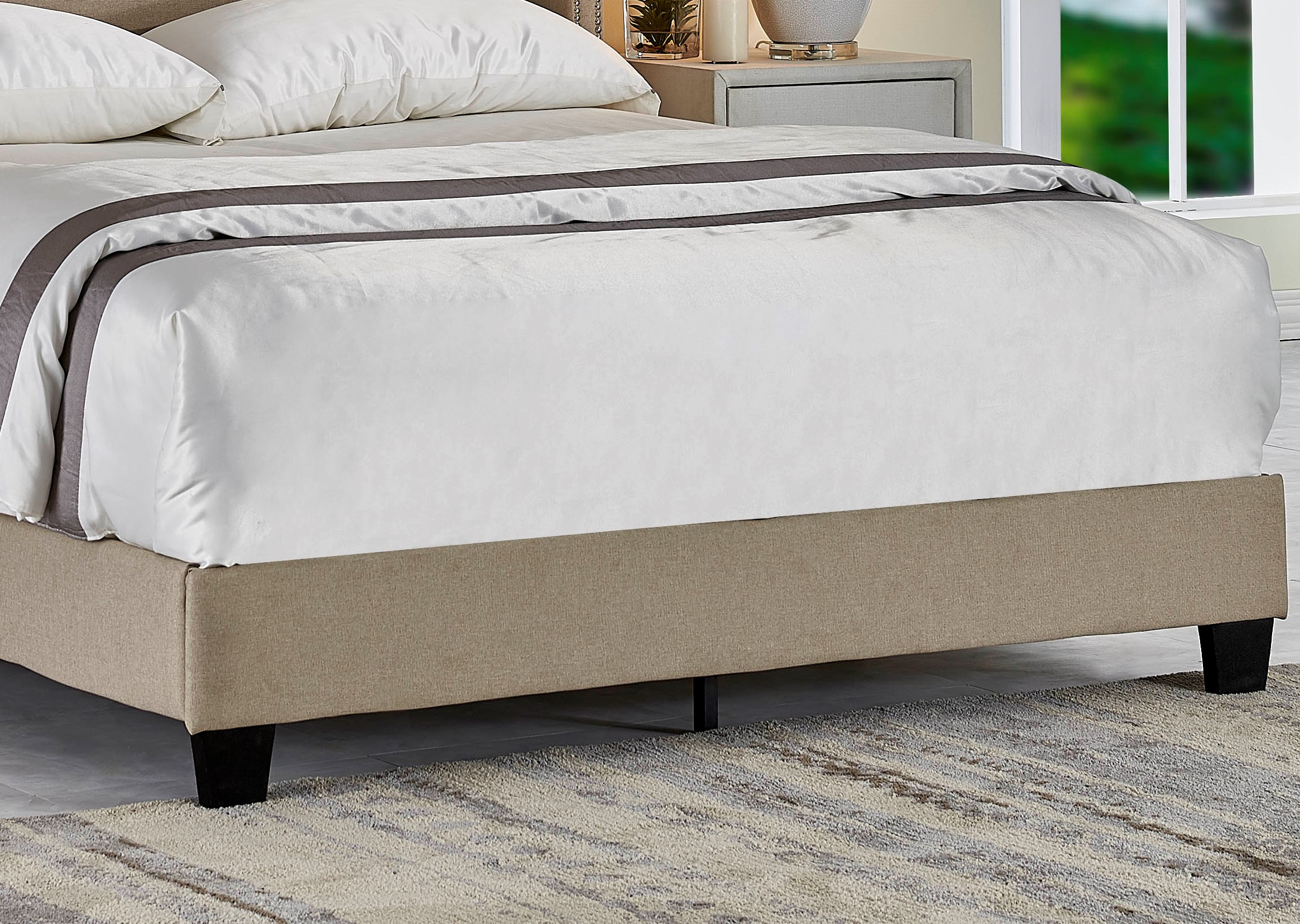 Uspridefurniture Manzano upholstered Polyester bed - Full