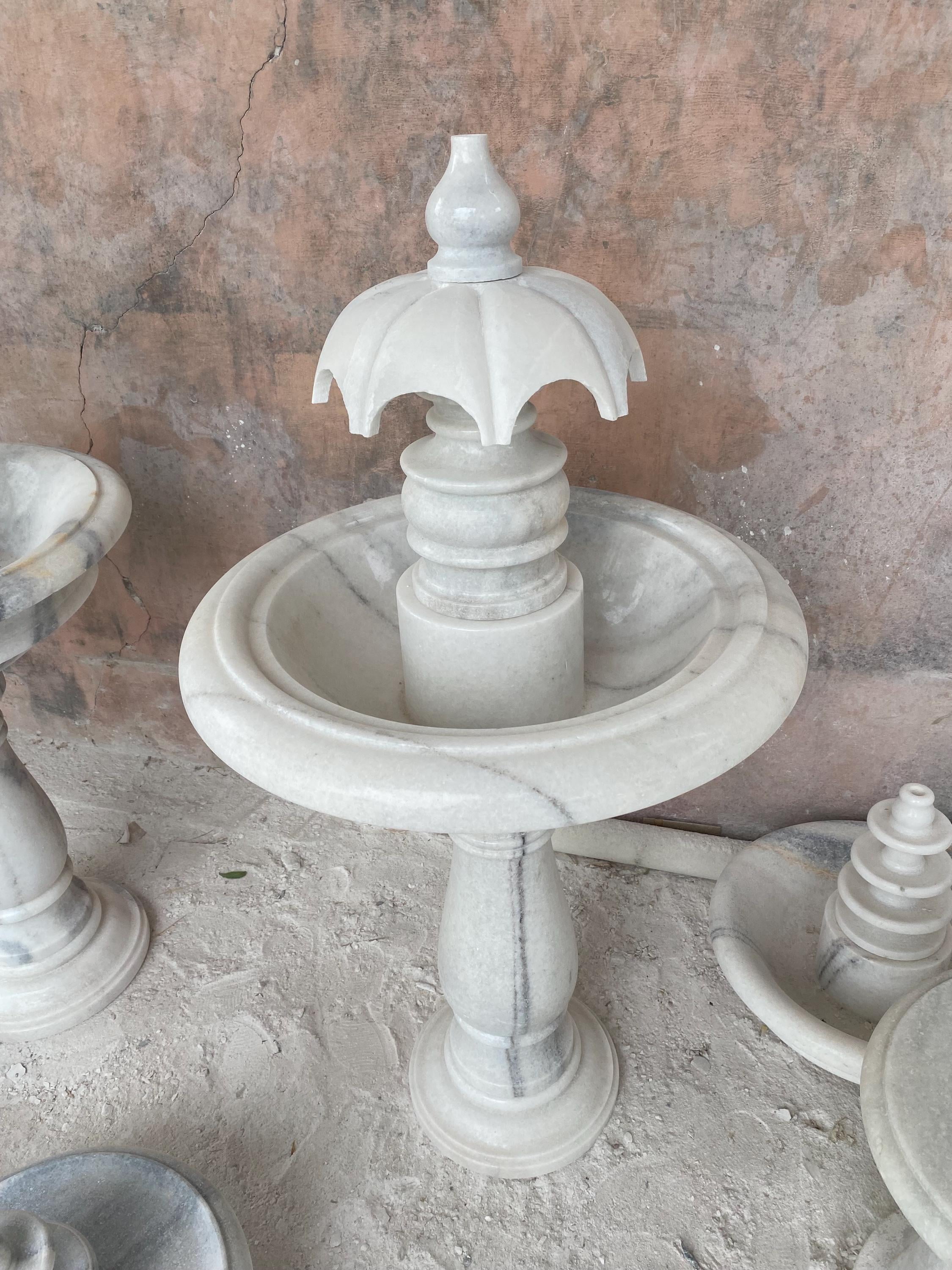 Indian Designed Water Fountain Handmade Handcarved Makrana White Marble Water Fountain for Outdoor Garden Luxury Home Decor
