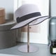 thumbnail image 2 of Perchero para gorras independiente, multifuncional, ajustable, antideslizante, con base estable Oro, 2 of 7