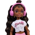 thumbnail image 2 of Muñeca de moda Barbie Dream Besties Brooklyn con accesorios, 2 of 6