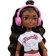 thumbnail image 2 of Muñeca de moda Barbie Dream Besties Brooklyn con accesorios, 2 of 6