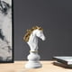 thumbnail image 5 of Escultura de ajedrez internacional de arte moderno en resina, piezas de ajedrez decorativas Caballero blanco, 5 of 9