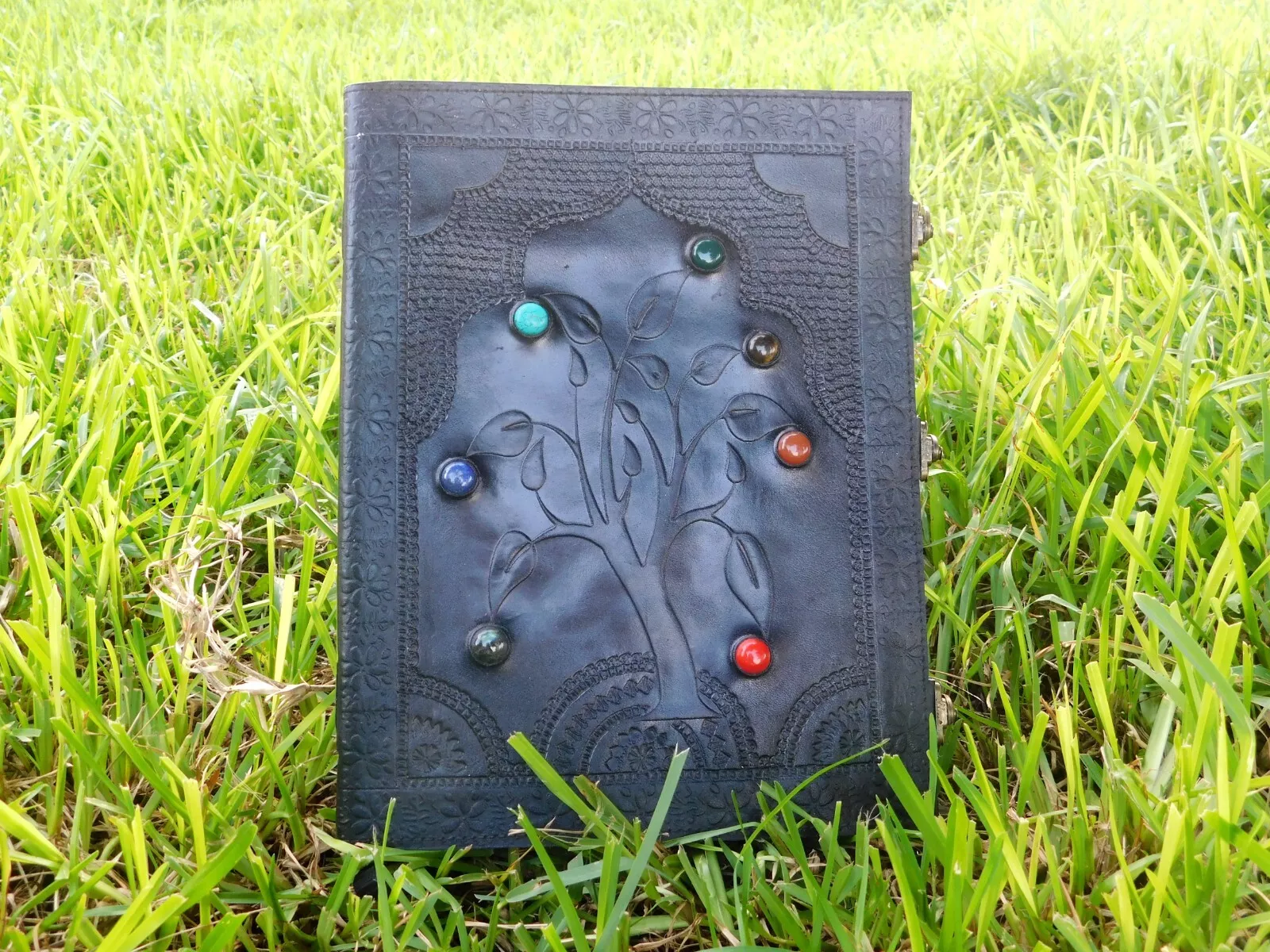 Handcrafted Embossed Tree Of Life Design Vintage Leather Bound Journal Seven Stone Diary Blank Notebook For Men & Women