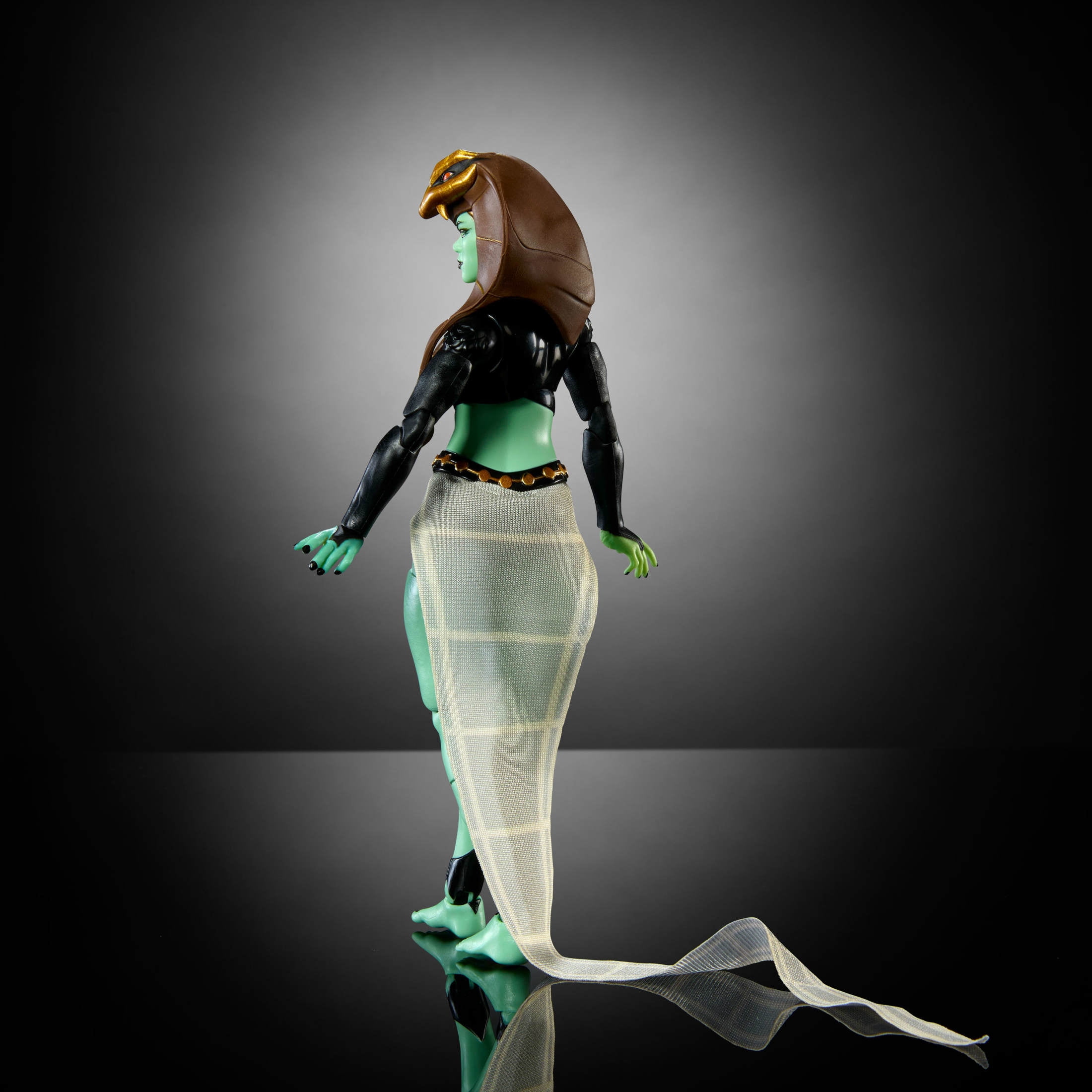 Masters of the Universe Masterverse Revolution Sorceress Teela Action Figure Toy, 30 Posable Joints