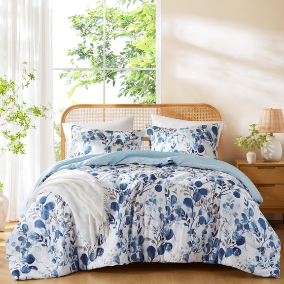 Regency Heights Full/Queen Comforter Sets, Reversible Seersucker Floral Bedding Sets, 3 Piece Lightweight Navy/Blue Botanical Flowers Comforter Bed Set with Pillow Shams