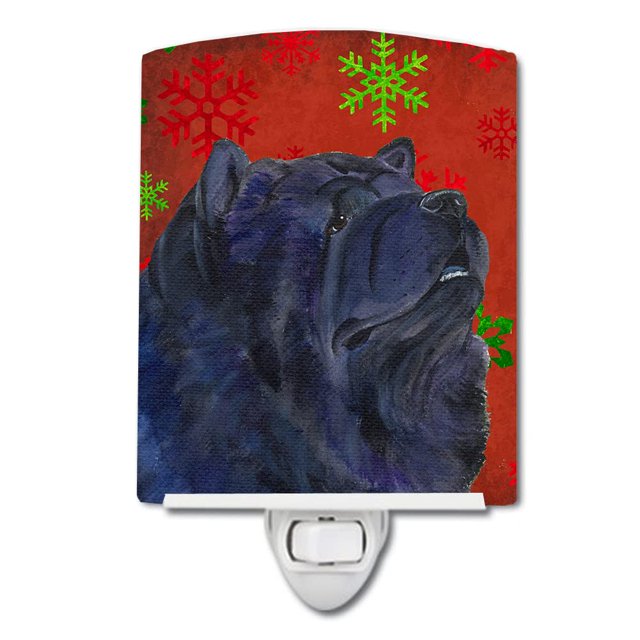 Caroline'S Treasures Ss4708Cnl Chow Chow Copos De Nieve Rojos Y Verdes Vacaciones Navidad Luz Nocturna De Cerámica Compacta Con Certificación Ul Ideal Para Dormitorio, Baño, Guardería, Pasillo, Cocina