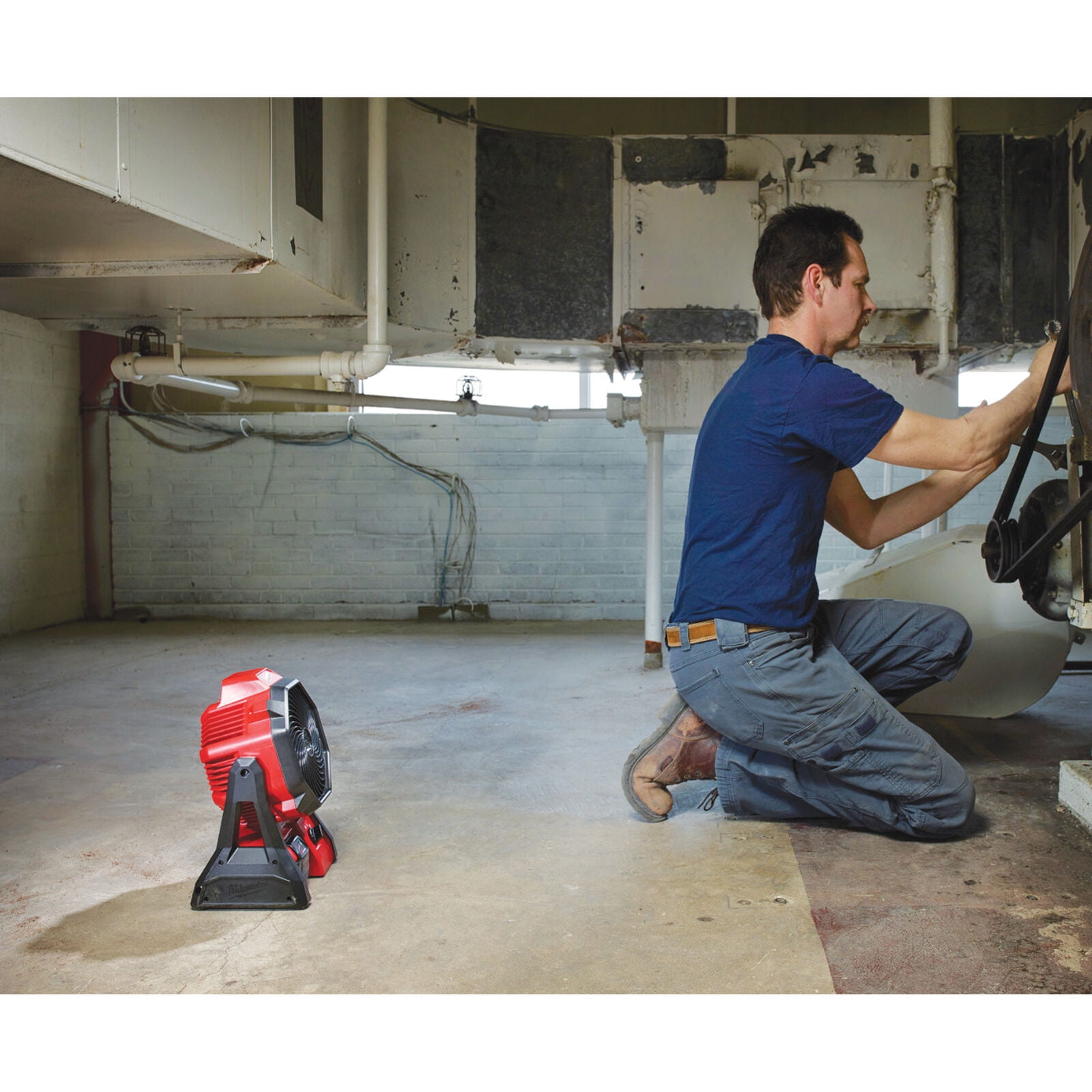 Milwaukee M18 Portable Jobsite Floor Fan - Tool Only, Model# 0886-20, Red