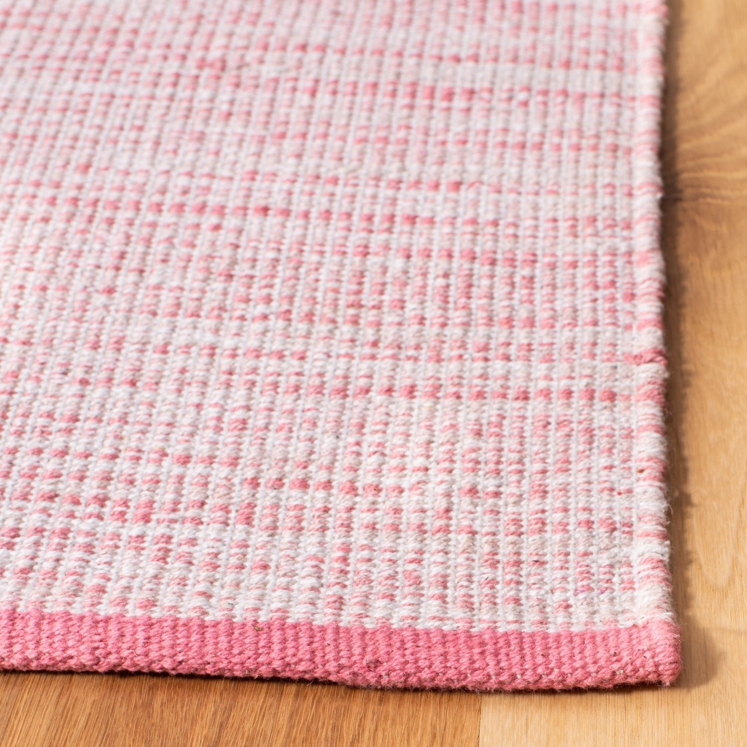 SAFAVIEH Montauk Bernadine Solid Braided Cotton Area Rug, Pink/Fuchsia, 4' x 6'