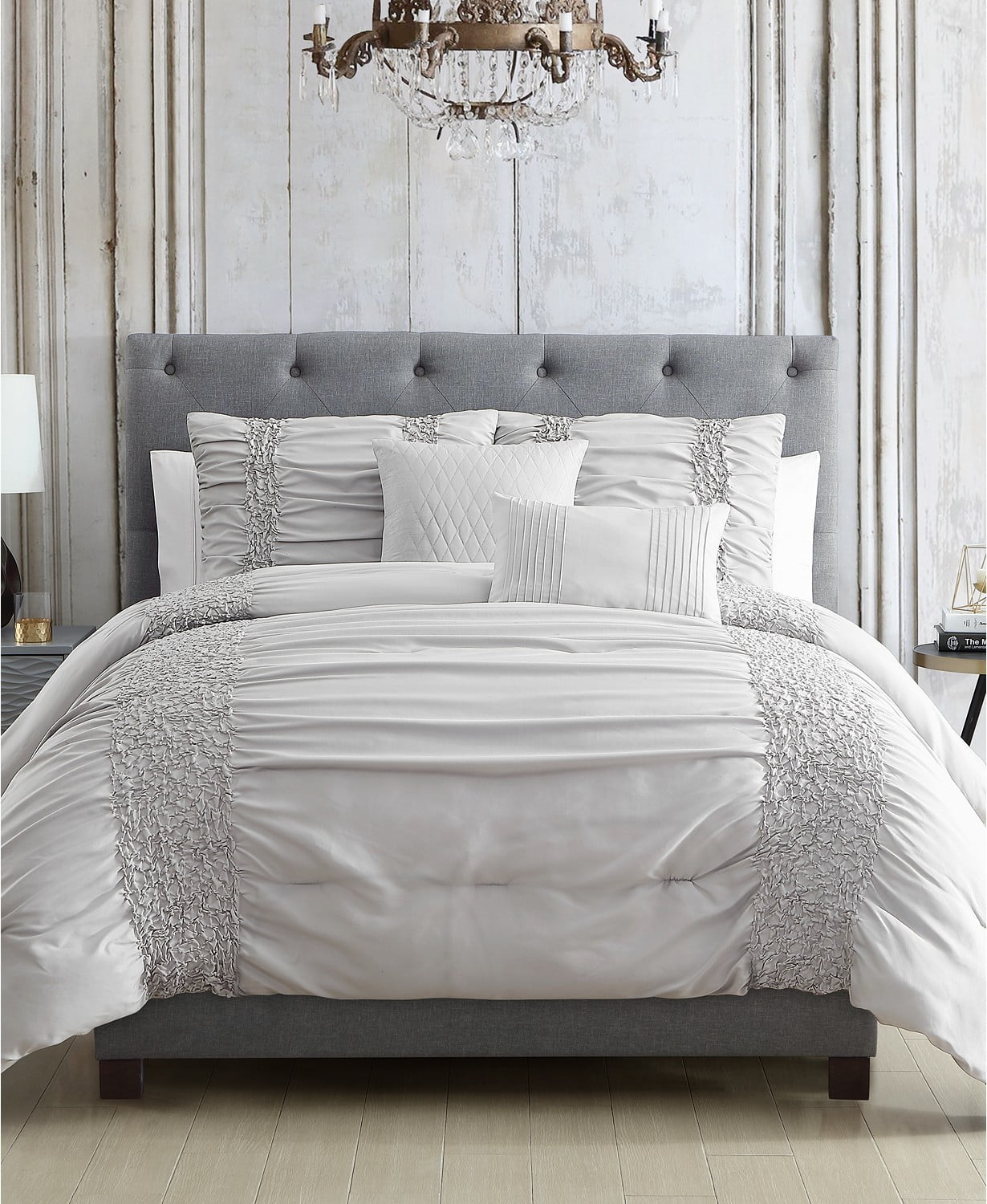 Hallmart Collectibles Amalina 4Piece Twin/Twin XL Comforter Set with