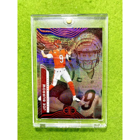 JOE BURROW WHITE SPARKLE PRIZM DOTS CARD BENGALS 2022 Panini Illusions