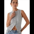 thumbnail image 4 of Chaleco de Mujer Sin Mangas, Cuello Redondo, Corte Ajustado, Acanalado, con Botones, Gris , Talla S, 4 of 10