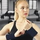thumbnail image 1 of Muñequera deportiva con banda para el sudor | Muñequera de poliéster absorbente para voleibol, bádminton, tenis y baloncesto | Muñequera transpirable unisex que absorbe el sudor para correr,, 1 of 6