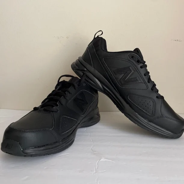 New Balance 623 Men's Size 11.5 WIDE Shoes Lace up Sneakers Black NEW