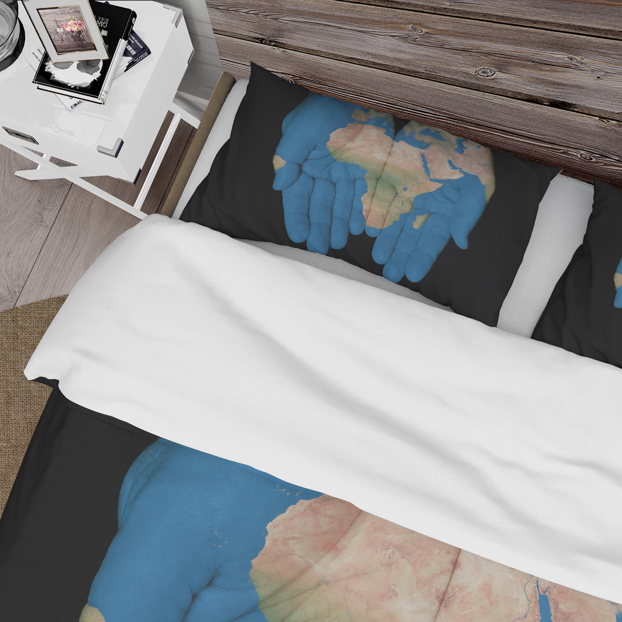 Designart 'African Map in Our Hands' Abstract Duvet Cover Set
