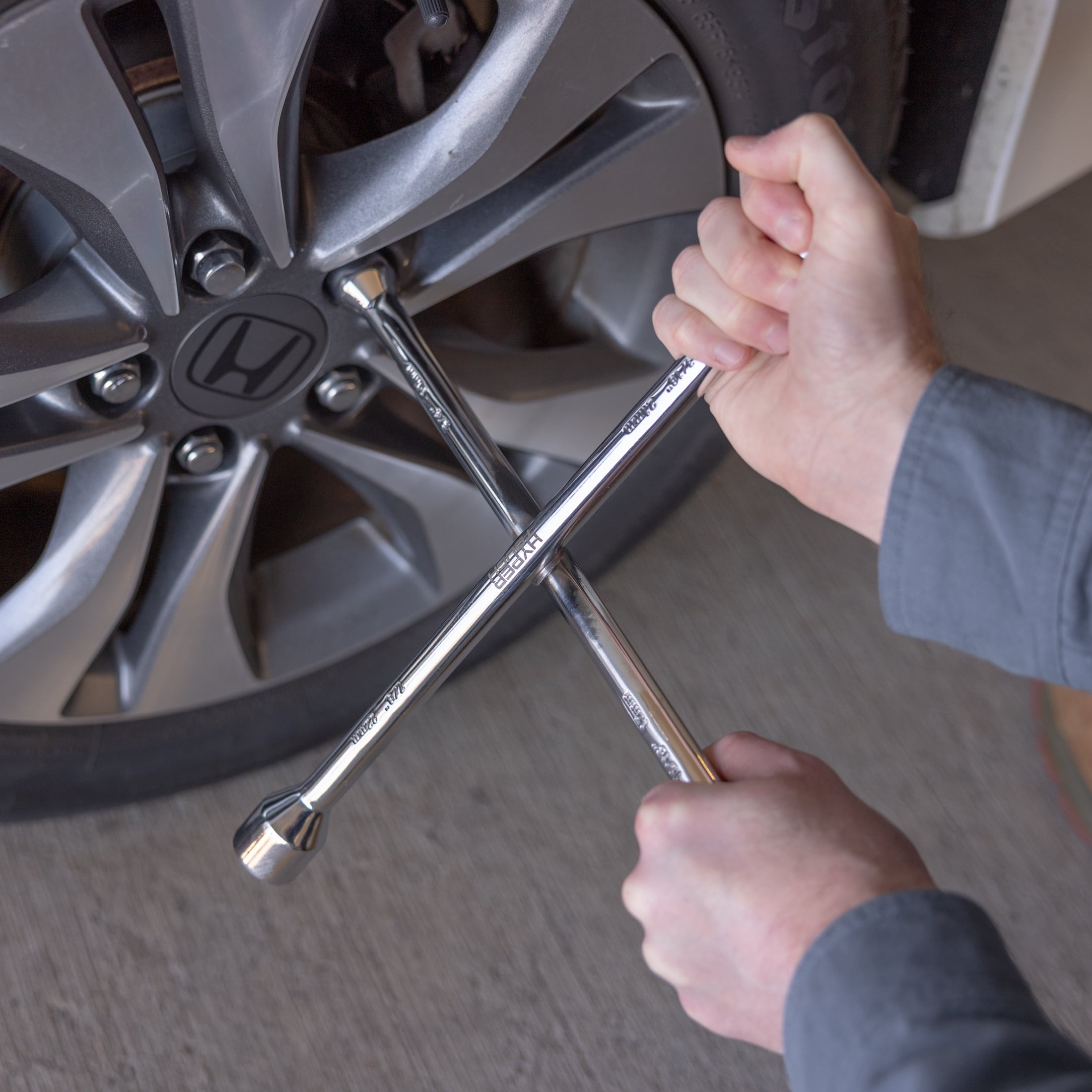 Hyper Tough 14-inch 4-Way Carbon Steel Lug Wrench