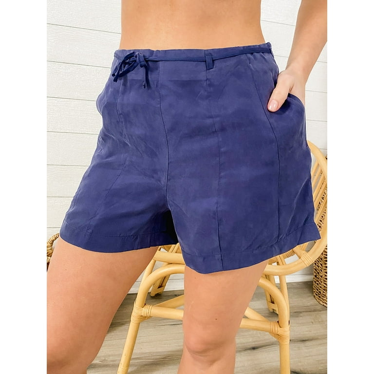 Women's shorts with side deals zipper