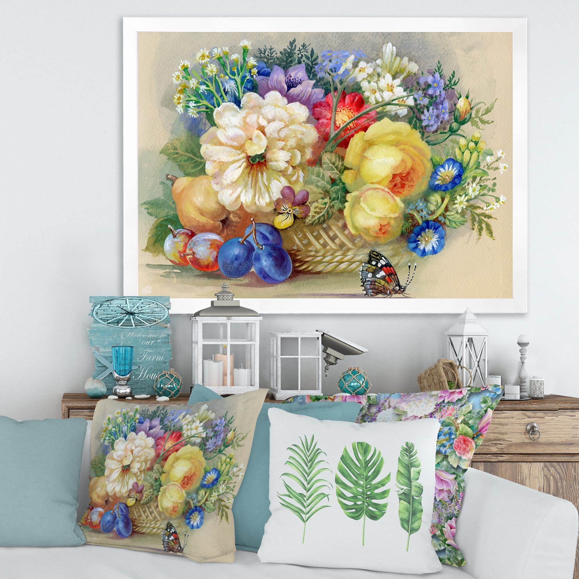 Designart 'Vintage Still Life Of White and Yellow Flowers' Traditional Framed Art Print