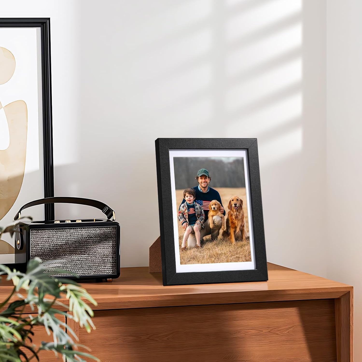 TAVENE 5 pack,4x6 Picture Frame, Black Frames Display Photo 4x6 without or 3.5x5 with Mat, Gallery Wall Frame Set, Tabletop Display or Wall (Black)