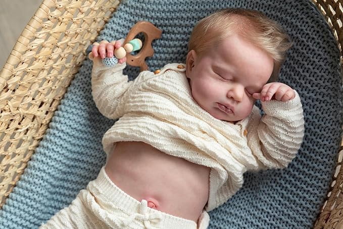 19inch Lifelike Reborn Baby Doll Loulou Full Body Soft Touch Cuddly Newborn Multiple Layers 3D Skin Painting