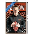 thumbnail image 2 of NFL Bengals de Cincinnati - Joe Burrow pose 20, 2 of 4
