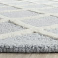 thumbnail image 4 of Safavieh Cambridge 2'6" X 8' Hand Tufted Wool Rug, 4 of 4