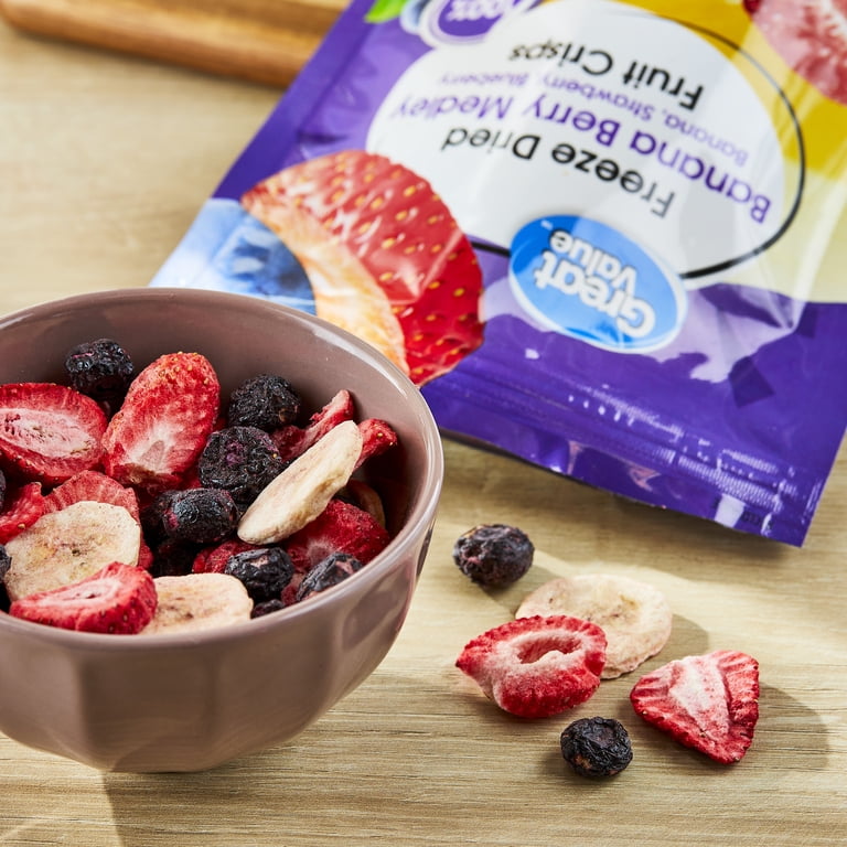 Great Value Freeze Dried Banana Berry Medley Fruit Crisps 1 oz No