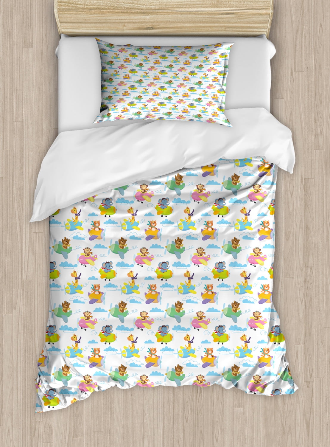 Adventure Nursery Twin Size Duvet Cover Set, Baby Forest Animals on