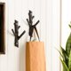thumbnail image 1 of Juego de 2 ganchos decorativos para ramas de árboles, ganchos de pared de 3 ganchos, soporte de hierro fundido resistente, decoración natural única JAMW Sencillez, 1 of 5