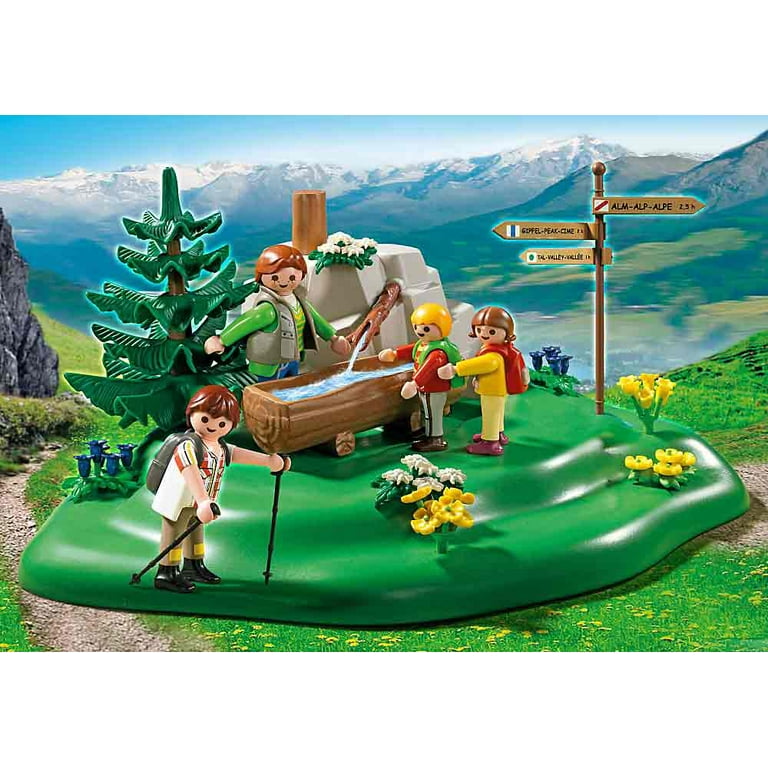 Rationalisering absorberende Implement PLAYMOBIL Backpacker Family at Mountain Spring Playset - Walmart.com