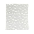 thumbnail image 4 of Couverture en peluche George Baby Cloud, 4 of 5
