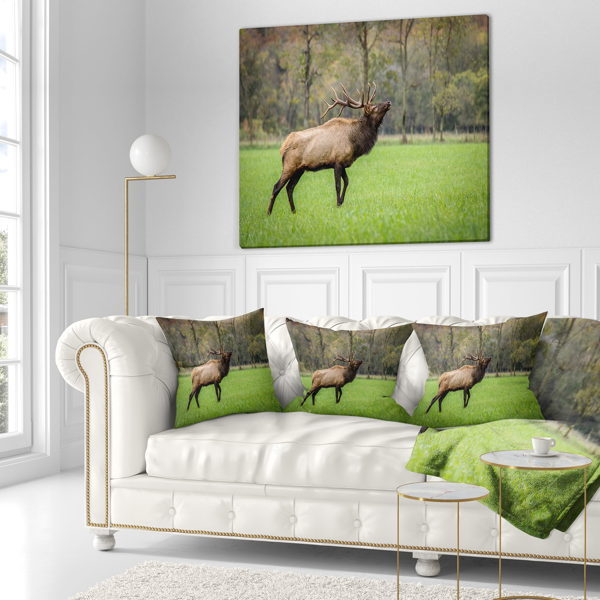 Designart Trophy Bull Elk in Green Grassland - Animal Throw Pillow - 18x18