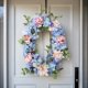 thumbnail image 1 of Guirnaldas de flores de primavera, corona colgante con lazo pequeño, corona de flores, decoración colgante frente a la puerta, accesorios de decoración navideña, una corona, 1 of 9