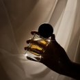 thumbnail image 2 of Perfume Jozoor Celestial Way, floral, almizclado y amaderado, 100 ml, 2 of 3