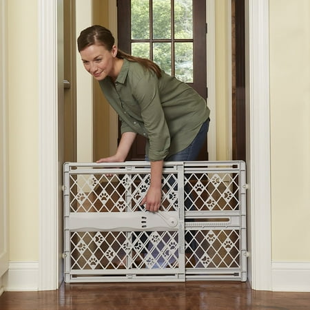 North States MyPet Plastic Paws Portable Petgate, Expands to 40 Wide