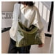 thumbnail image 3 of Bolso De Mujer Europeo Y Americano Bolso Locomotora Con Remache De Flecos Gran Capacidad Cera De Aceite Moda Bandolera De Un Hombro Bolso De Mujer Verde, 3 of 5