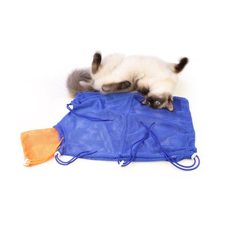 mesh bag to bathe cat