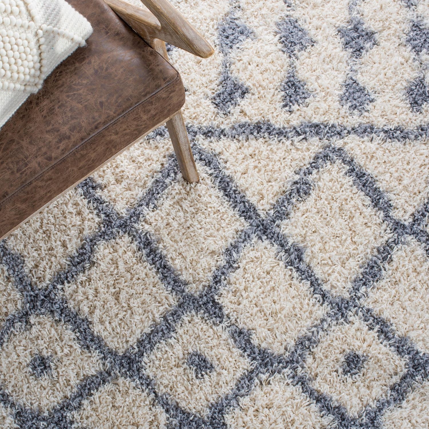 Safavieh Venus Susan Tapis Géométrique Shag