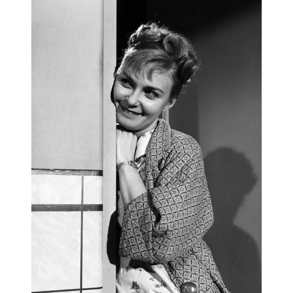 The Three Faces Of Eve The Joanne Woodward 1957 Tm And Copyright ��� � 20Th Century Fox Film Corp. All Rights Reserved Photo Print (16 x 20)
