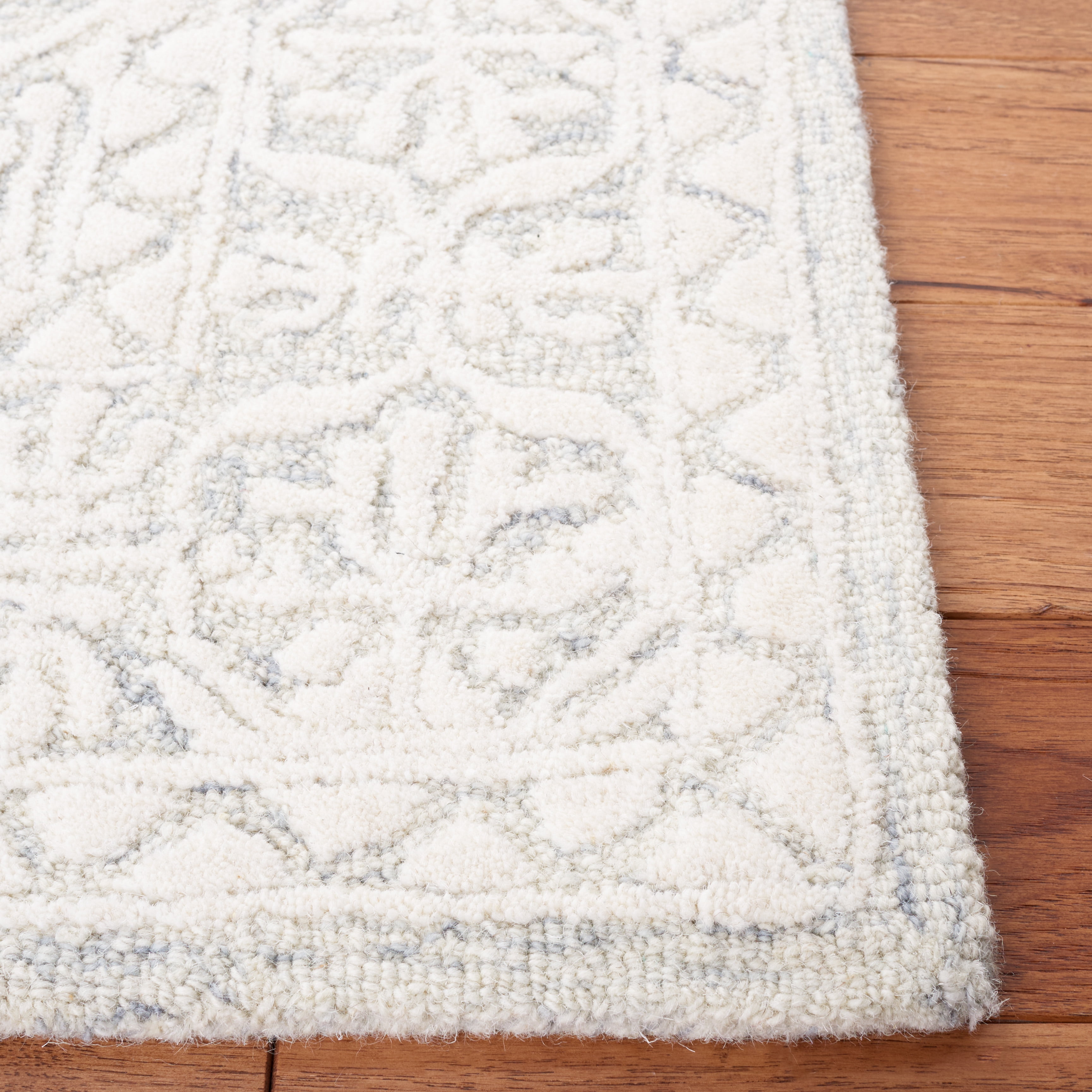 SAFAVIEH Metro Lorenzo Medallion Area Rug, Light Grey/Ivory, 6' x 6' Square