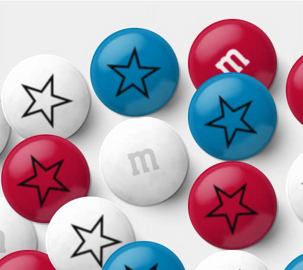 M&Mâ€™S WORLD Red, White, and Royal Blue Milk Chocolate Candy - 2lbs Bulk Resealable Bag for Celebrations, 4th of July Decorations, Red, White, Blue Decorations and More