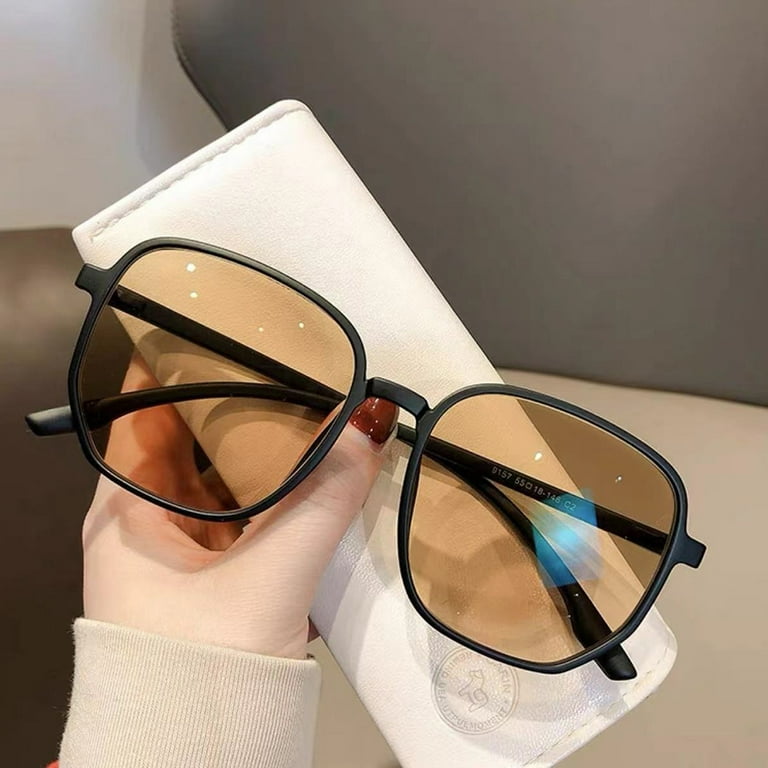 Photochromic Anti Radiation Glasses Large Frame Fashion Computer Glasses Protective Outdoor Eye Wear for Both Men and Women Color Changing Eyeglasses