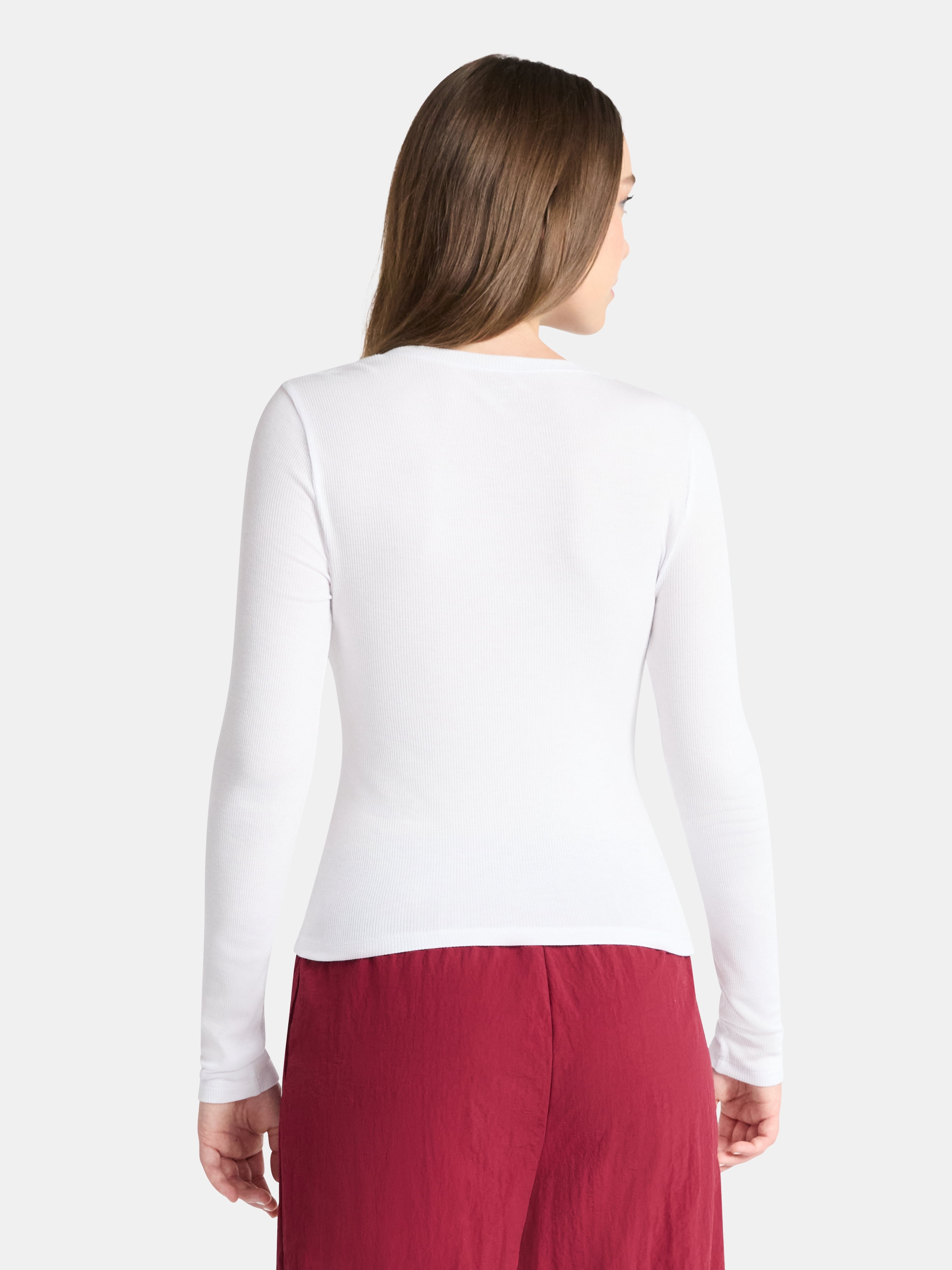 No Boundaries V-Neck Ribbed Top with Long Sleeves, Women’s