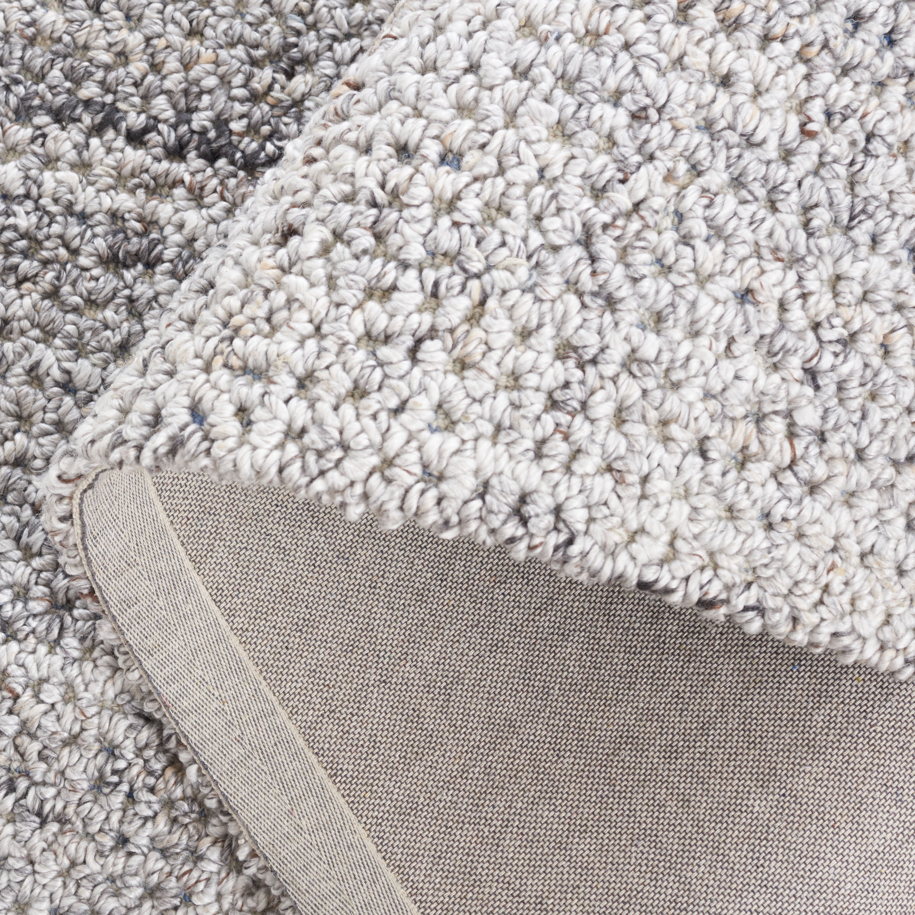 SAFAVIEH Abstract Deloris Trellis Area Rug, Light Gray, 4' x 6'