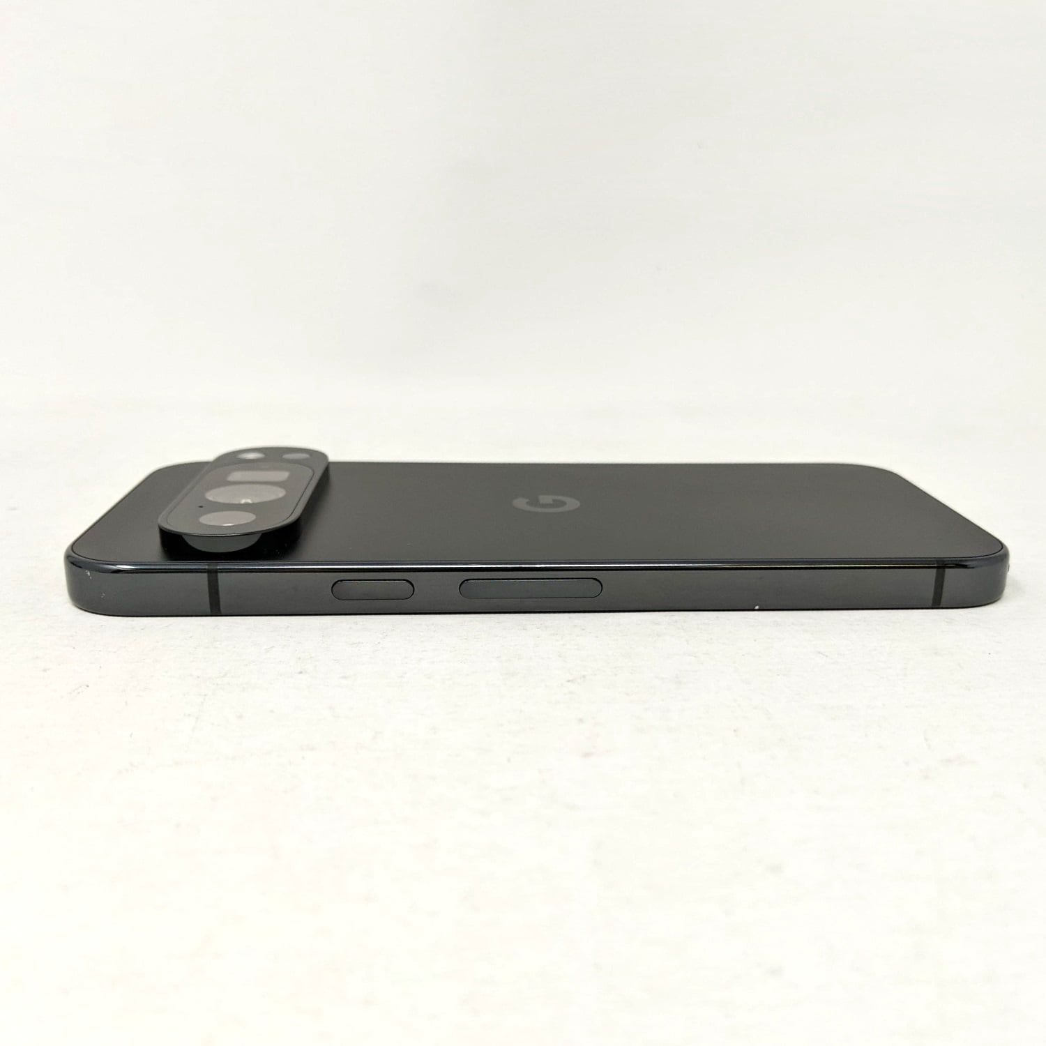 Google Pixel 9 Pro 5G 128GB GR83Y Verizon Unlocked 6.3" 16GB RAM 50MP Smartphone - Obsidian (Good)