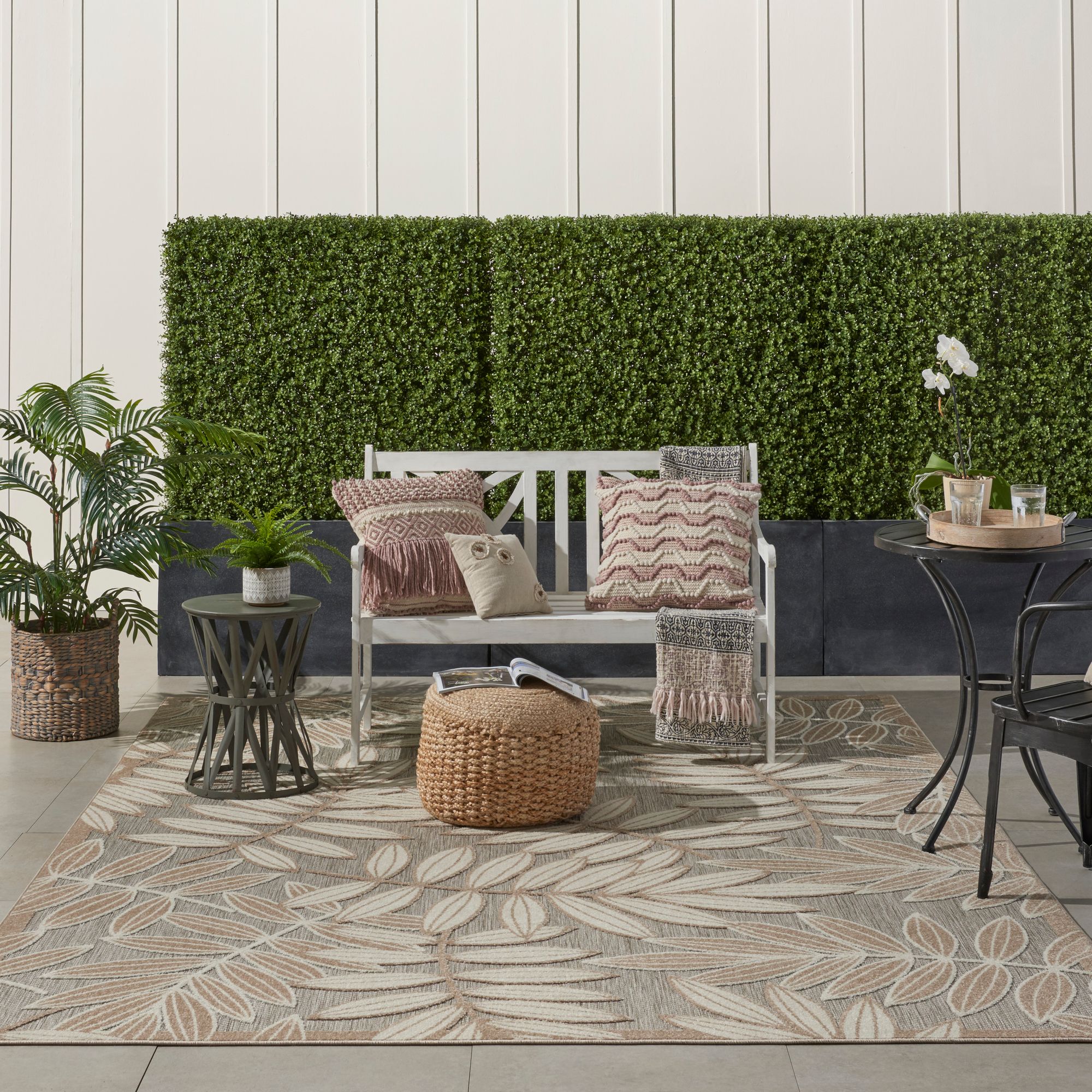 Nourison Aloha 7'x10' Indoor/Outdoor Area Rug photo 2