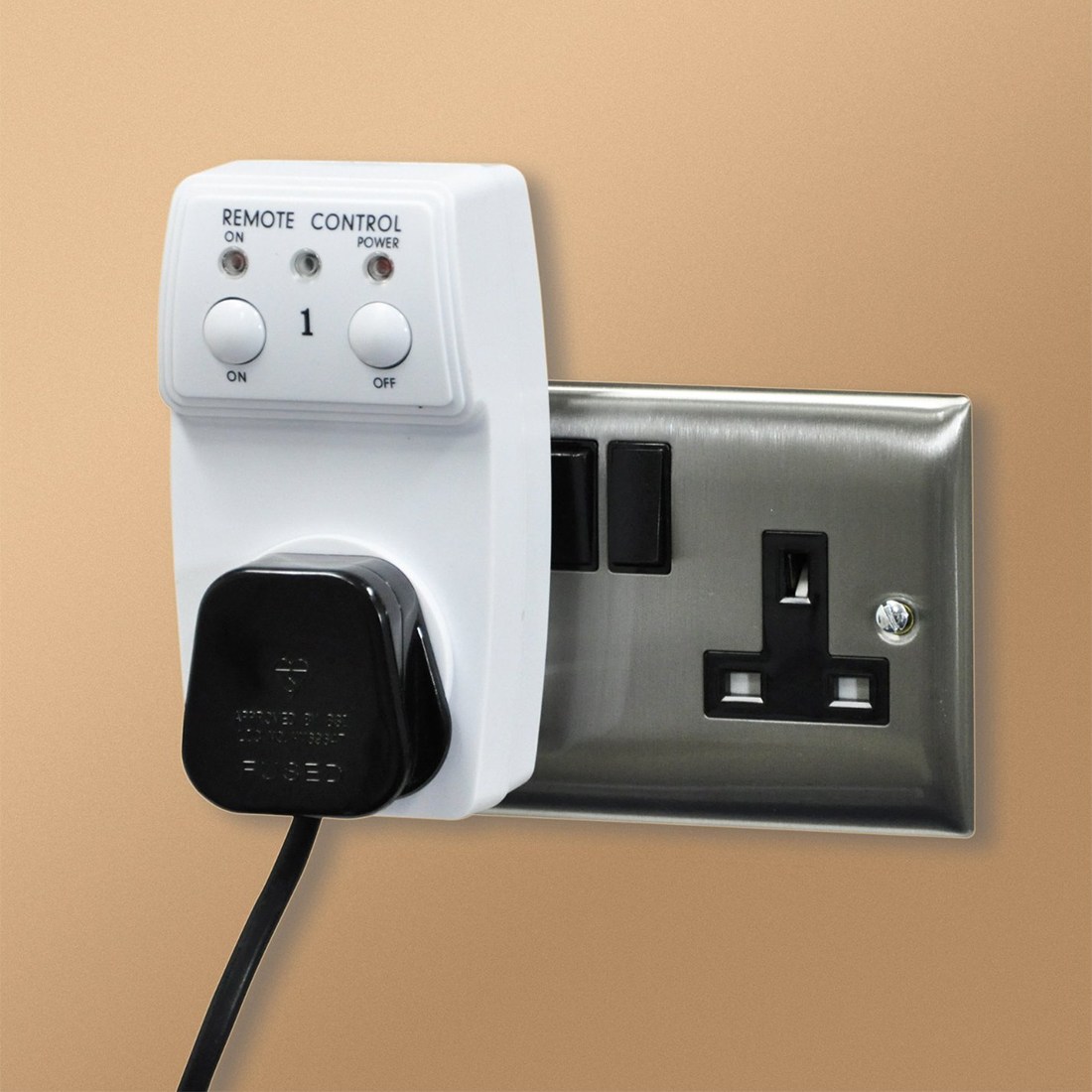 AC230V 10A 3 UK Plug Outlet Wireless Remote Control Socket Switch w 1